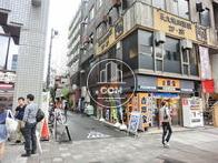 ２面が道路に面しています