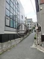 路地の奥より撮影