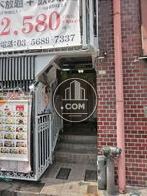 物件の正面玄関
