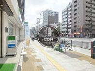幅広い歩道