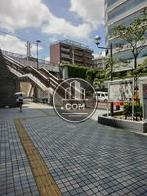 駅からはこちらの階段から直ぐです