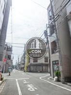 十字路の角地物件です