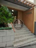 木の建材を採用したお洒落な玄関