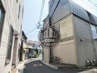 前面通りの町並み