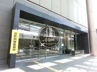 間口の広い玄関口