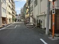 線路沿いですが閑静な住宅街です