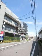 日中光を遮る高層ビル等がございません