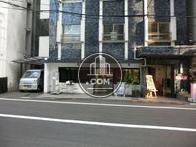 玄関から真正面の写真です