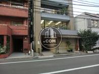 1階に店舗区画があります