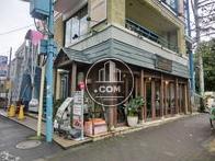 1階にはレストラン