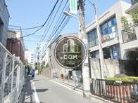 表参道駅方面