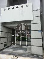 清杉通りに面した正面玄関