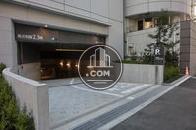 地下駐車場が２か所あります