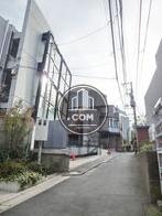 神泉駅へ向かう公道