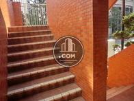 この先は事務所への入口です