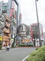 鉄道からのアクセスに特化しています