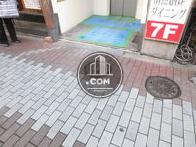 段差のない玄関口の床面