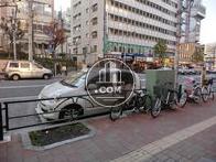 建物前面道路風景