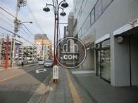 立川駅方向の歩道です