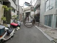 住宅地にございます