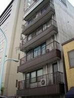 YKMビルの外観写真