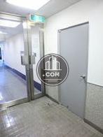 コンパクトサイズのエントランスです