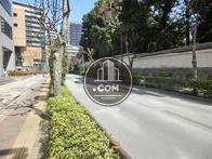 後楽園駅方面です