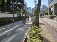 飯田橋駅方面です