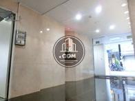 開放的なエントランスエリア