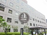 ワイドに広い建物