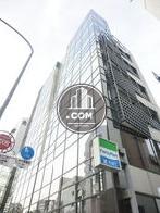 スクエアな形をしています