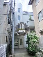 少し奥に入った場所となります