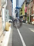 比較的落ち着きのある通りです