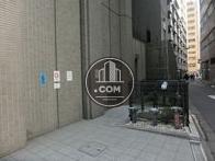 右手路地にも面しています