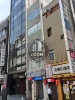 前面のガラス窓は大きく見渡しやすい作りです