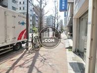 街路樹のある通り