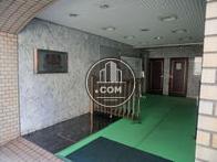 道路から直接入る入り口