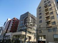 同規模のビルが建ちます