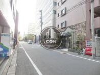 落ち着いた環境の前面通り
