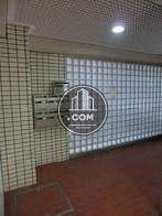 エレベーター側からのエントランス通路