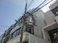 側面の外観です　セットバックしています