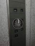 エレベーター操作盤です