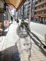 新宿御苑前駅方面