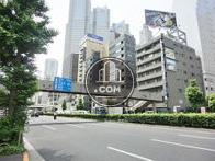 車通りの多い通り