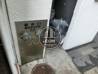 送水管です