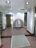 ダウンライトが明るく照らしてくれています