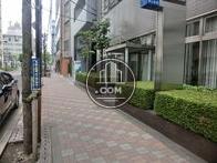 ゆとりのある歩道です