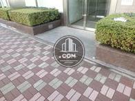 フラットな床面で連結された玄関口
