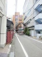 玄関前の歩道