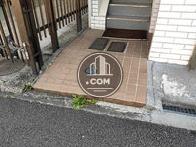 正面玄関